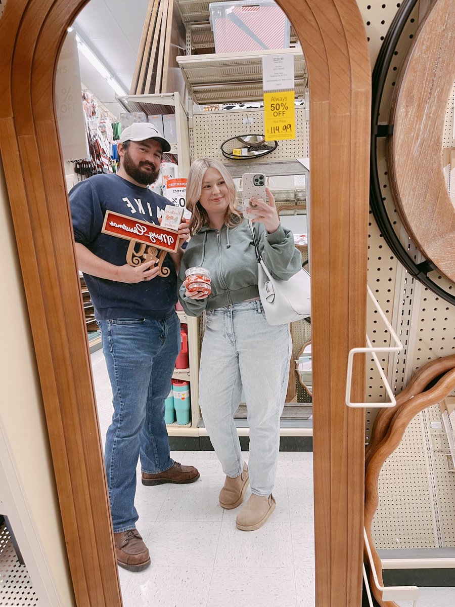 lilbrookle's tweet photo. Mommy and Daddy day 🍰🛍️🤍 https://t.co/8dOFUDWthF