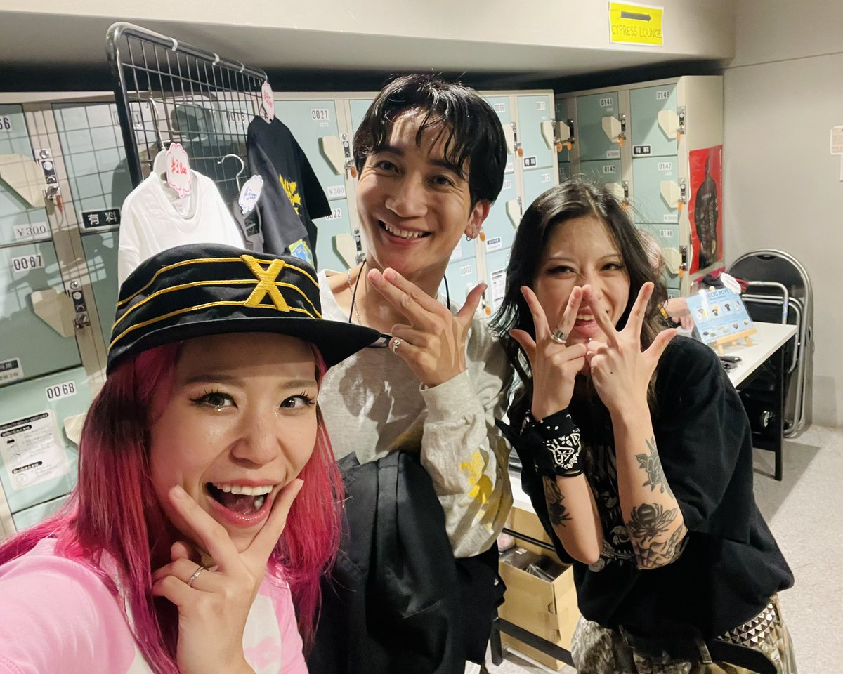 mst44's tweet image. ゲストに来てくれた翌日にストーミーデューズでライブ観てきました⚡️

サンホールパンパンでバリヤーマンでした🤘

#ABCラジオ #ロクラジ