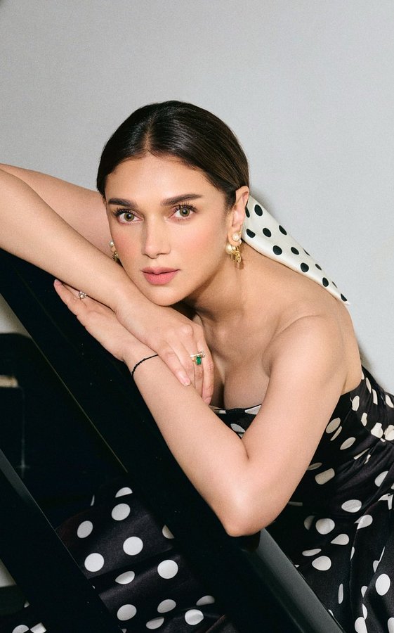 G5SM1sWakAAERQP?format=jpg&name=900x900