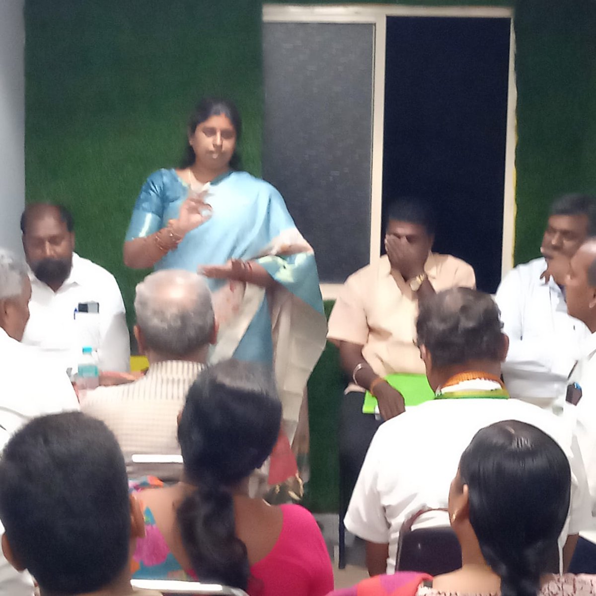 SangeethaMathi2's tweet image. பாஜக சென்னை மேற்கு மாவட்டம் மதுரவாயல் தெற்கு மண்டலில், மண்டல் தலைவர் திரு புருஷோத்தமன் அவர்கள் தலைமையில் மையக்குழு கூட்டமும், 
சக்திகேந்திர பொறுப்பாளர்கள் கூட்டம் நடைபெற்றது.
07.11.2025.