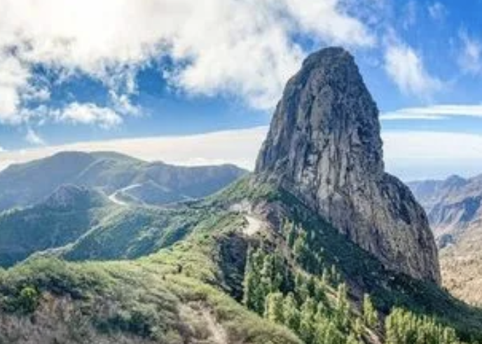 familytravel4um's tweet image. Winter may be coming but you don't need to dread the cold. Escape to the Land of Eternal Spring and visit the Canary Islands. See beautiful cities, explore multiple parks with a diversity of ecosystems, and do it all outside without the freeze.  #falltrips #familytravel #spons