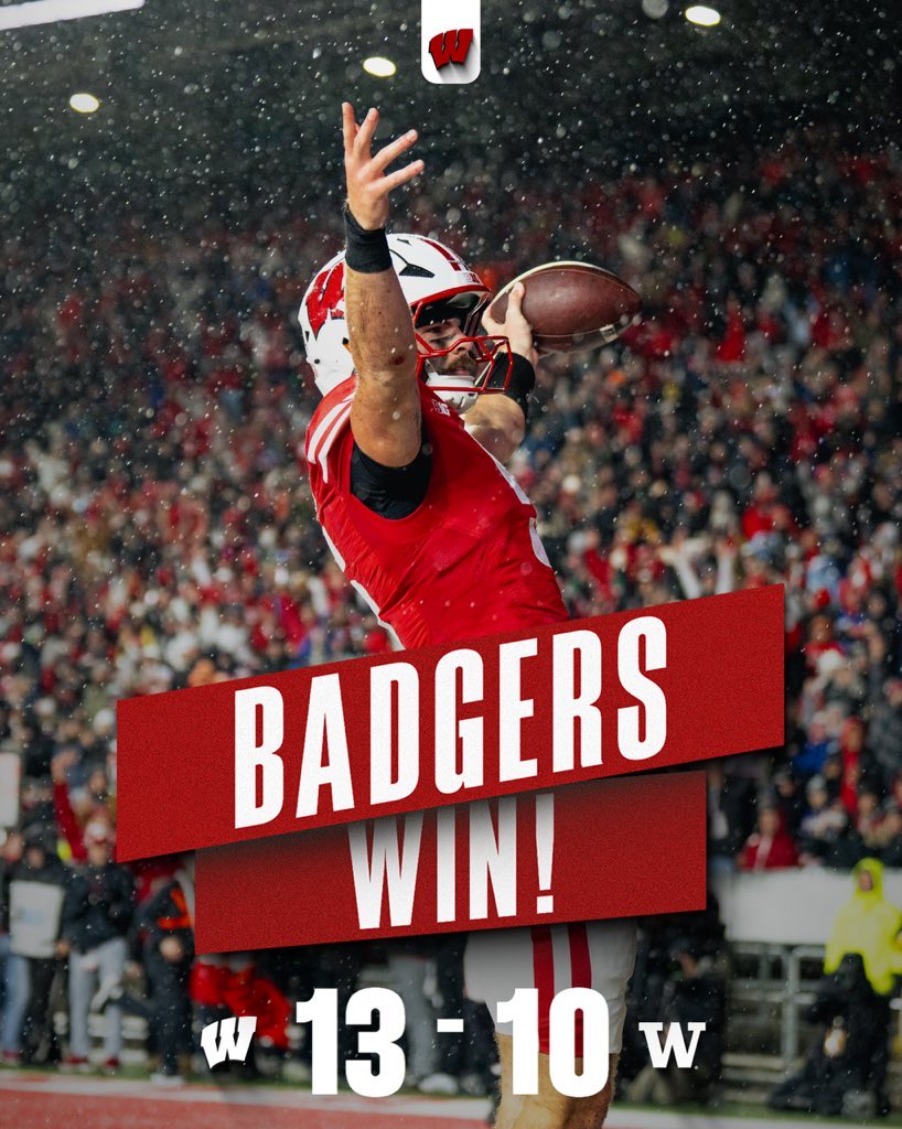 WIACDoug's tweet image. WHATA FUCKING SATURDAY NIGHT #badgers