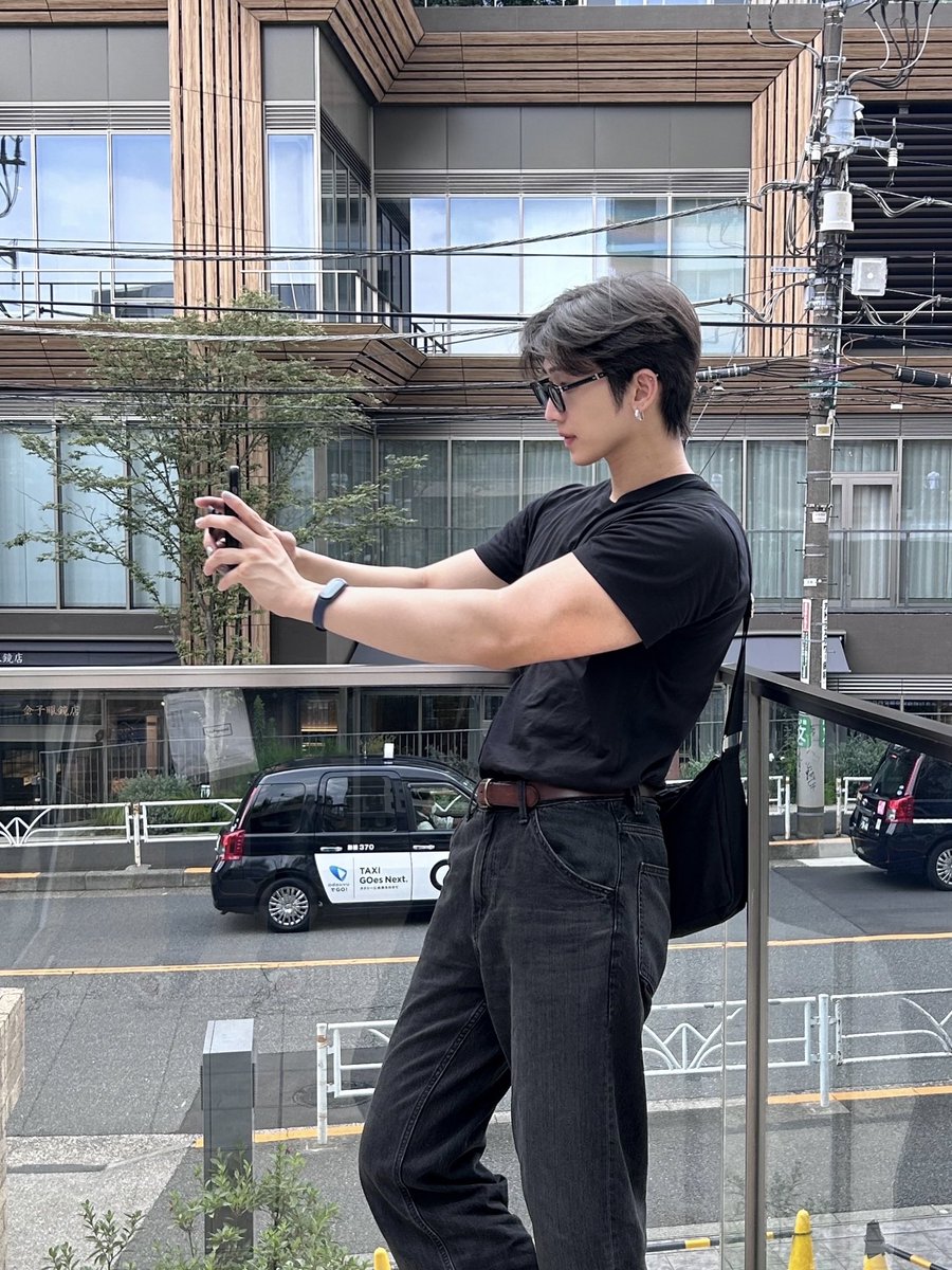 Kaz__vx1's tweet image. 人生勝てるモーニングルーティン

朝を制するものは1日を制する

①体重を測る。
②水+塩+レモン汁
③朝散歩
④プロテインスムージー
⑤作業
⑥朝食2回目

とりあえずやってみて
1日マジで気持ちよく過ごせる