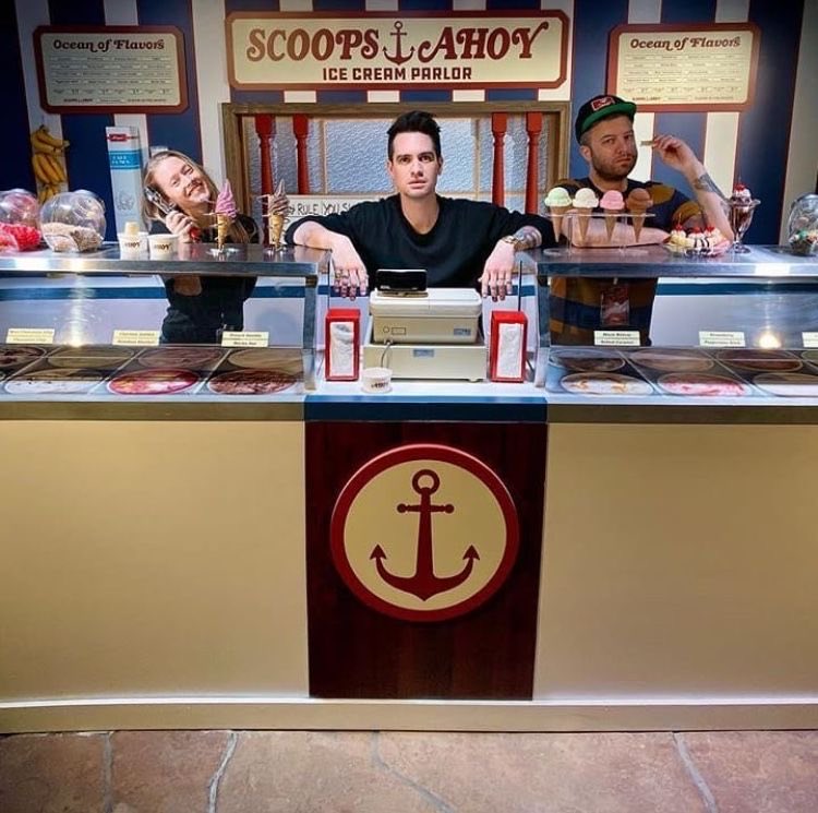 joncerlover3000's tweet image. dude.