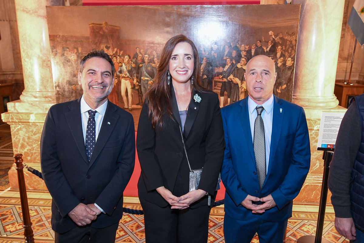 Junto a la vicepresidenta de la Nación, <a href="/VickyVillarruel/">Victoria Villarruel</a>, y al director de Cultura del Senado, <a href="/danielabate/">DANIEL ABATE⭐⭐⭐</a>, compartimos una nueva edición de La Noche de los Museos en el Congreso de la Nación. 
#TeQuieroSanLuis 
#TeQuieroArgentina
#LaNocheDeLosMuseos