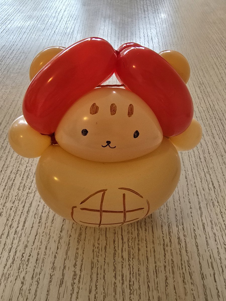 kaifukumen8's tweet image. くにニャンのバルーンもらった︎💕︎︎