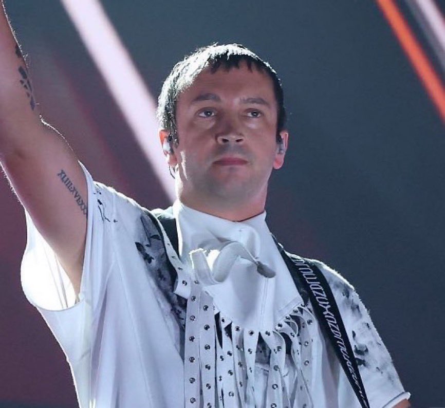 nicosdirtysoul's tweet image. bro came out that performance amish