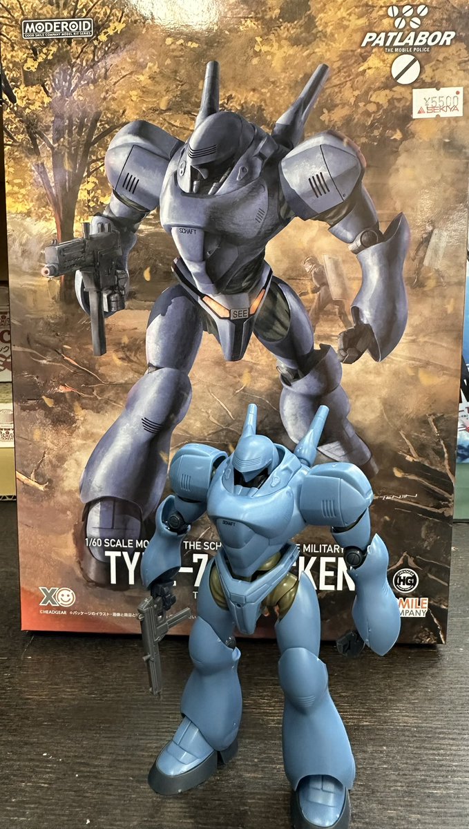 sekiya_f2's tweet image. MODEROID TYPE-7ブロッケン
素組サンプル出来ました🎉

これは塗るかもしれないし、塗らないかもしれません😑
そしてOVAカラーのサンプルも増えるかもしれないし、増えないかもしれない！

とりあえず素組はこんな感じかぁと見ておいてください👀

#グッドスマイルカンパニー
#メカスマ