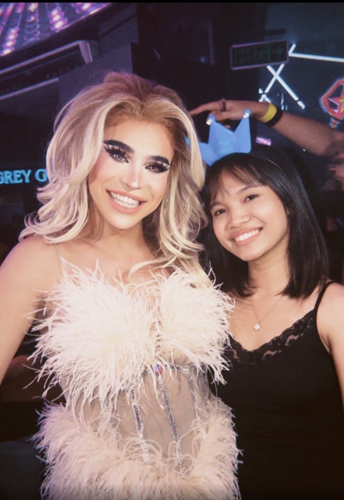 weyn4misis's tweet photo. mahal na mahaltch ♡(˃͈ દ ˂͈ ༶ ) https://t.co/LlpDSD8Srw