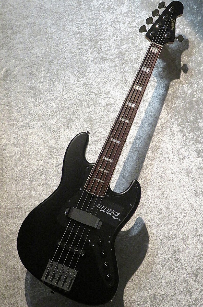 5弦ベース NEW AGE CHORDOPHONE NJB220Q 黒沢モデル NEW AGE