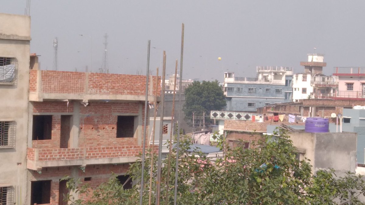 मेरे छत से दिख रहा है सर। 🪂

<a href="/ravidinkar/">Ravi Prakash</a>