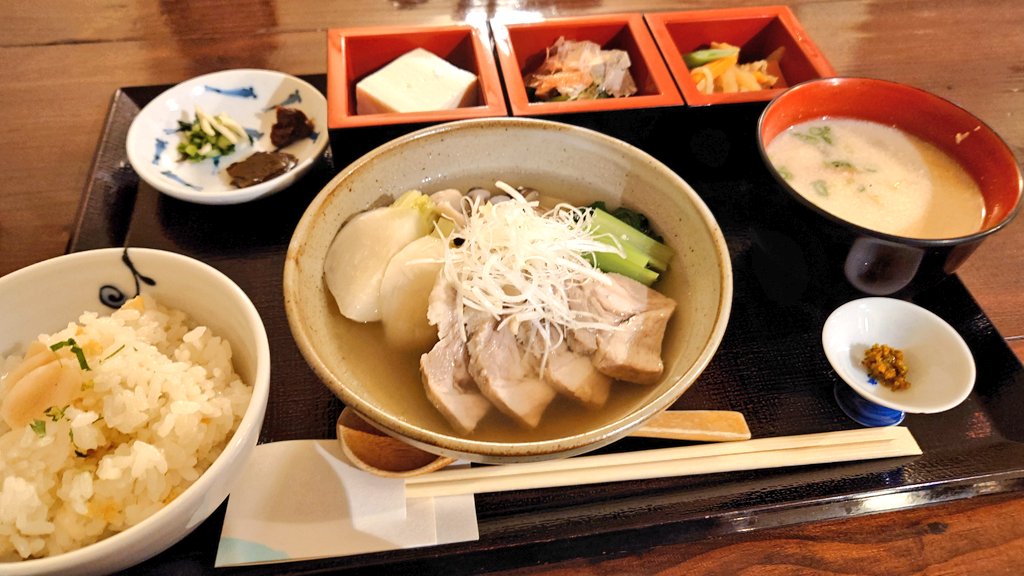 酒蔵でランチ〜！