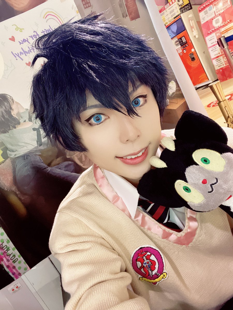 今日のアコスタ池袋、燐でおります！
しえみと雪男と3人です！
青エクレイヤーどこじゃ〜！！！