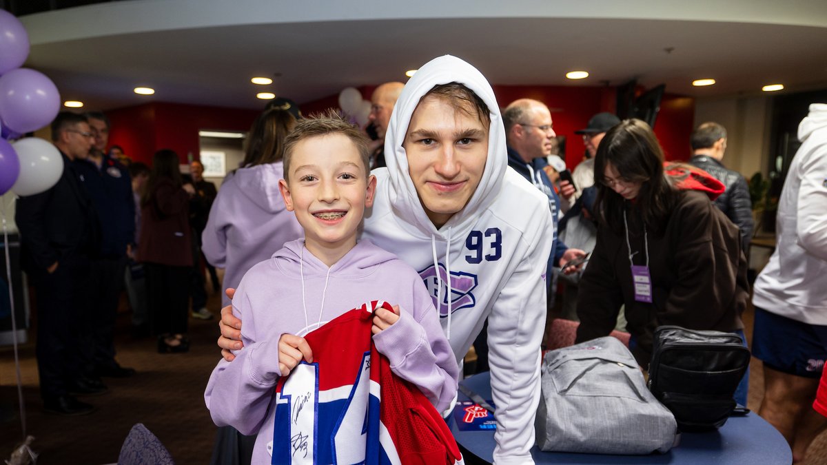 💜💜💜

#LeHockeyPourVaincreLeCancer | #HockeyFightsCancer