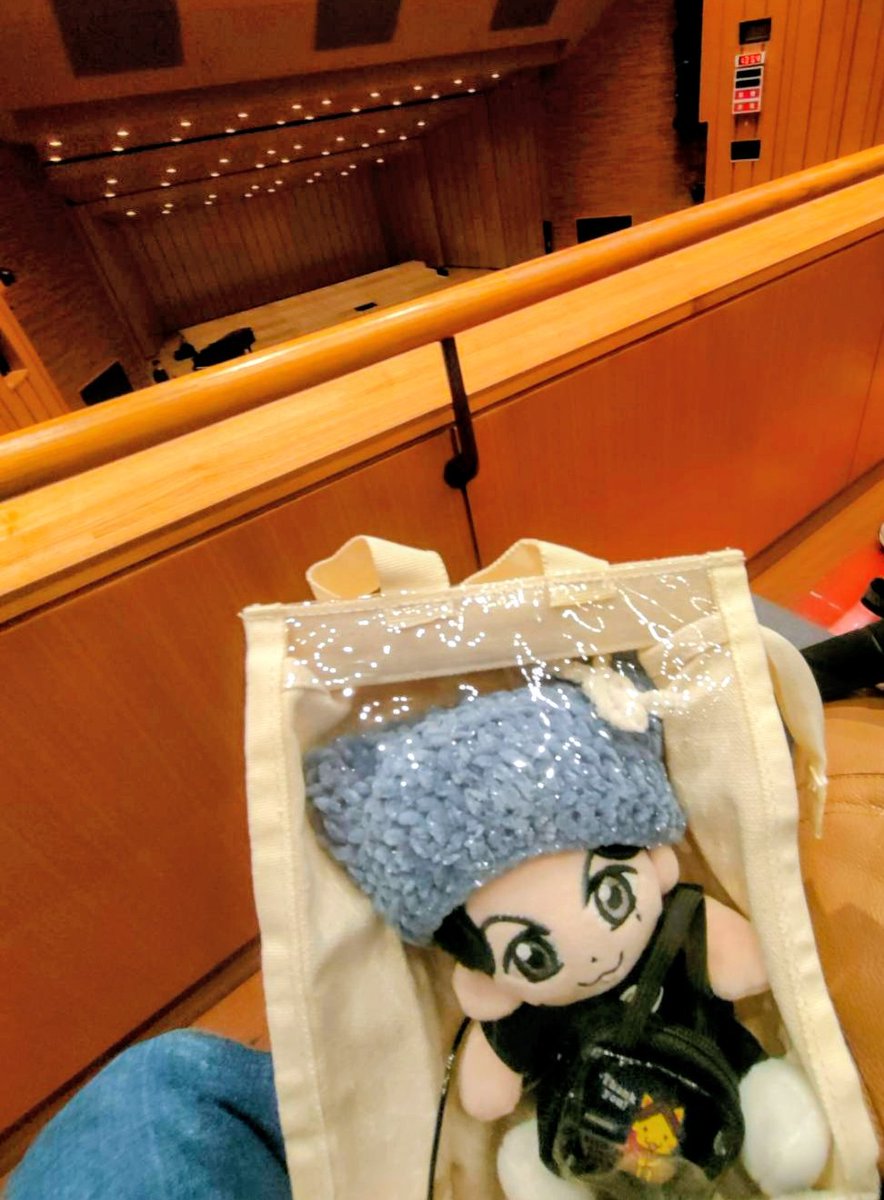 先日久々に島根県民会館で鑑賞する機会がありました😊
31年前、キャパ1700人のこの大ホールにましゃがWBT1994 ON AND ONで来ていたんだなぁと思うととても感慨深いものがありました😌
私は当時高校1年でましゃのことを既に大好きだったけどまだBROS.ではなくこの会場に参加できていません🥹
#BROS1991