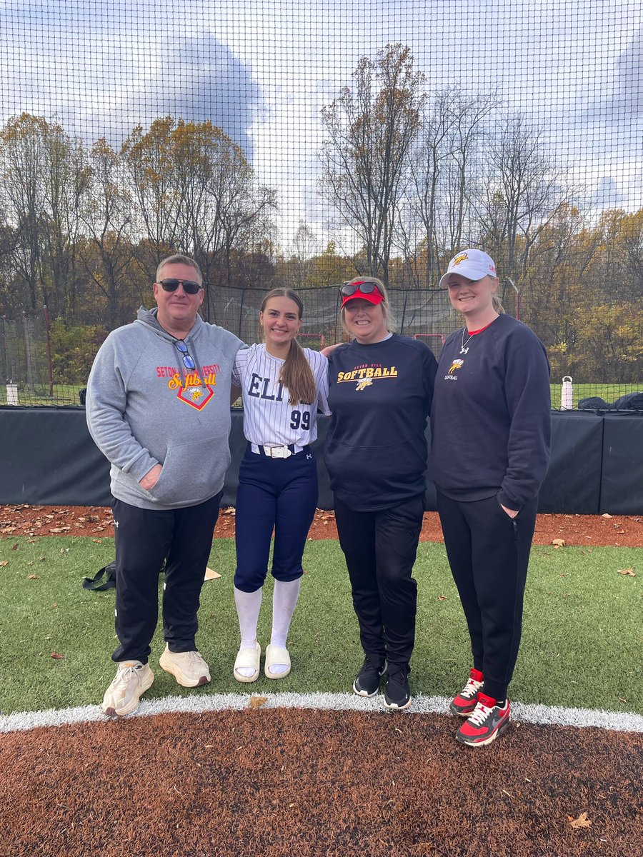 Melina DeFelice tweet media