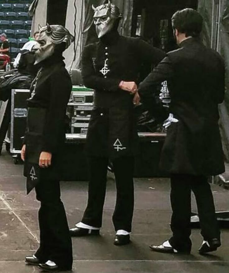 ces !! 🧟 tweet media