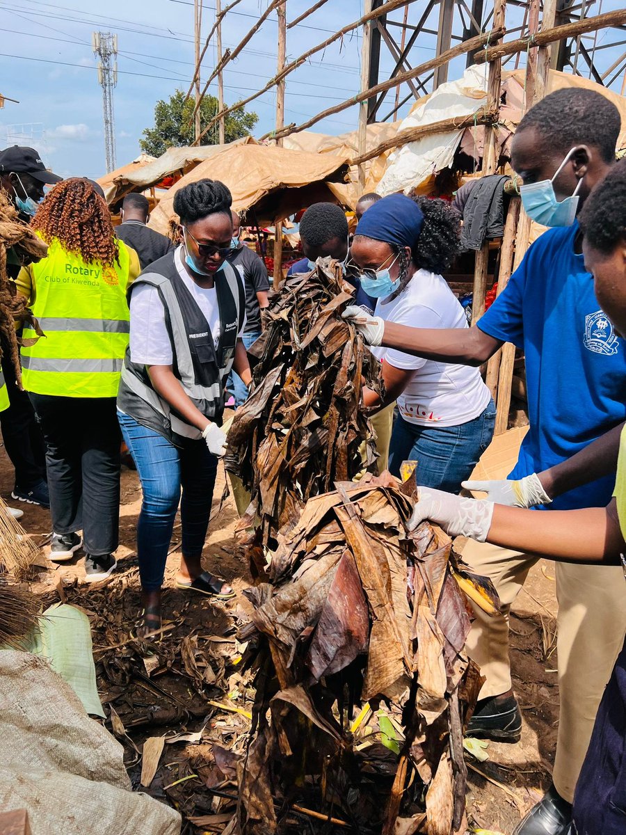 RotaractGayaza's tweet photo. As we wrapped up #WorldinteractWeek, we joined hands to clean Gayaza Market and later held a joint fellowship with Interact Clubs at Gayaza Church of Ug Sec. 
@AbesageN emphasised the importance of maintaining cleanliness for  health &amp; env'mental sustainability.
#RotaryEyamba https://t.co/HF8YzuZipM