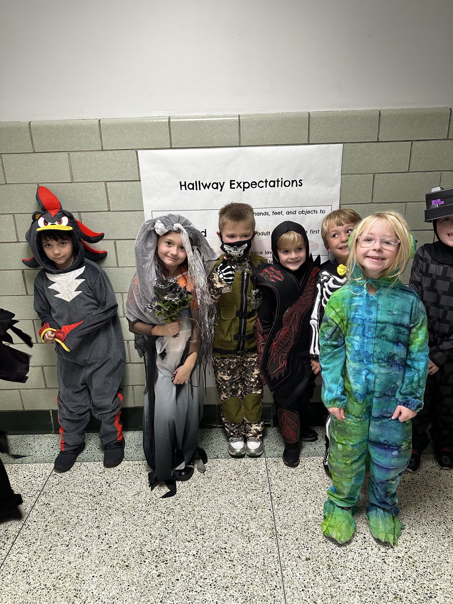 I love Halloween at Curtisville! 🎃