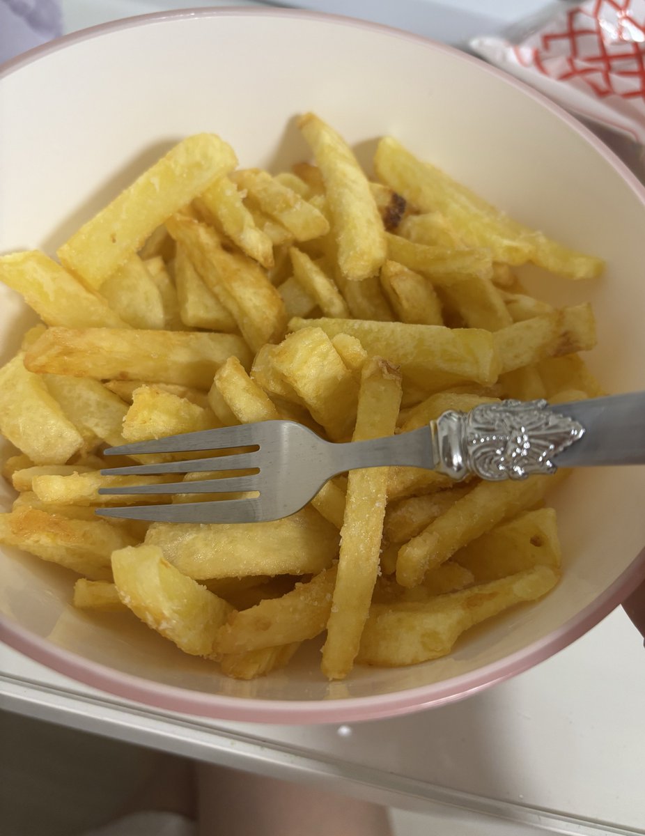 ポテトフライ作った！美味しい🍟❕ https://t.co/n6gZAKJ215