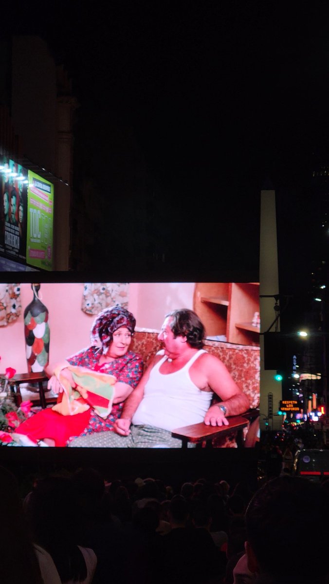 La mejor película argentina, en Calle Corrientes.
Planazo.