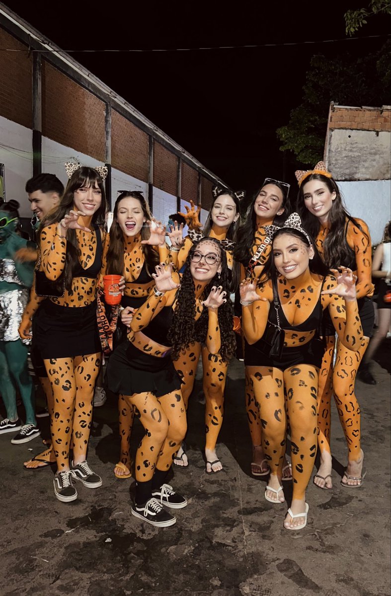marcellamb__'s tweet photo. Atenção 🚨 Cuidado ⚠️
As onças estão soltas pelo 📍Intercursos, Uberaba - MG ❤️‍🔥🐆🤟🏻 https://t.co/EZAZi1Miy6