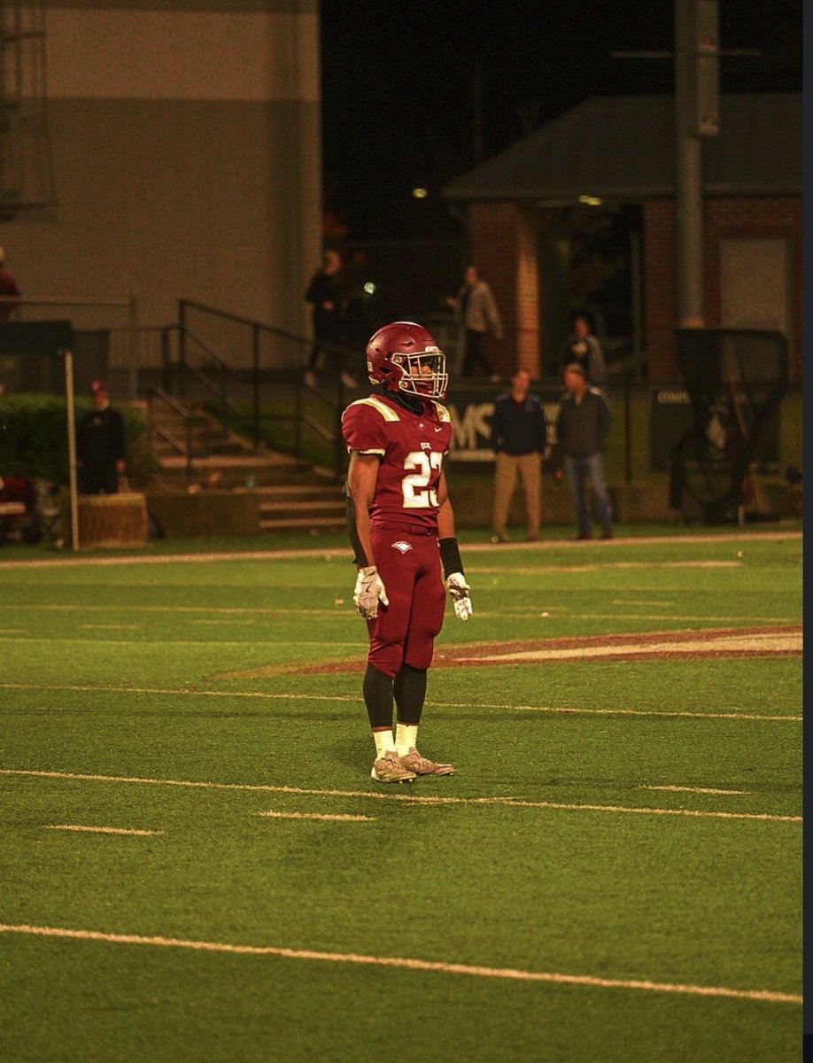 ezracaswell's tweet image. Freshman season stats:
6/10 games played (injured)
29 receptions 
642 receiving yards 
22.1 yards per catch
107 rushing yards 
12 total touchdowns