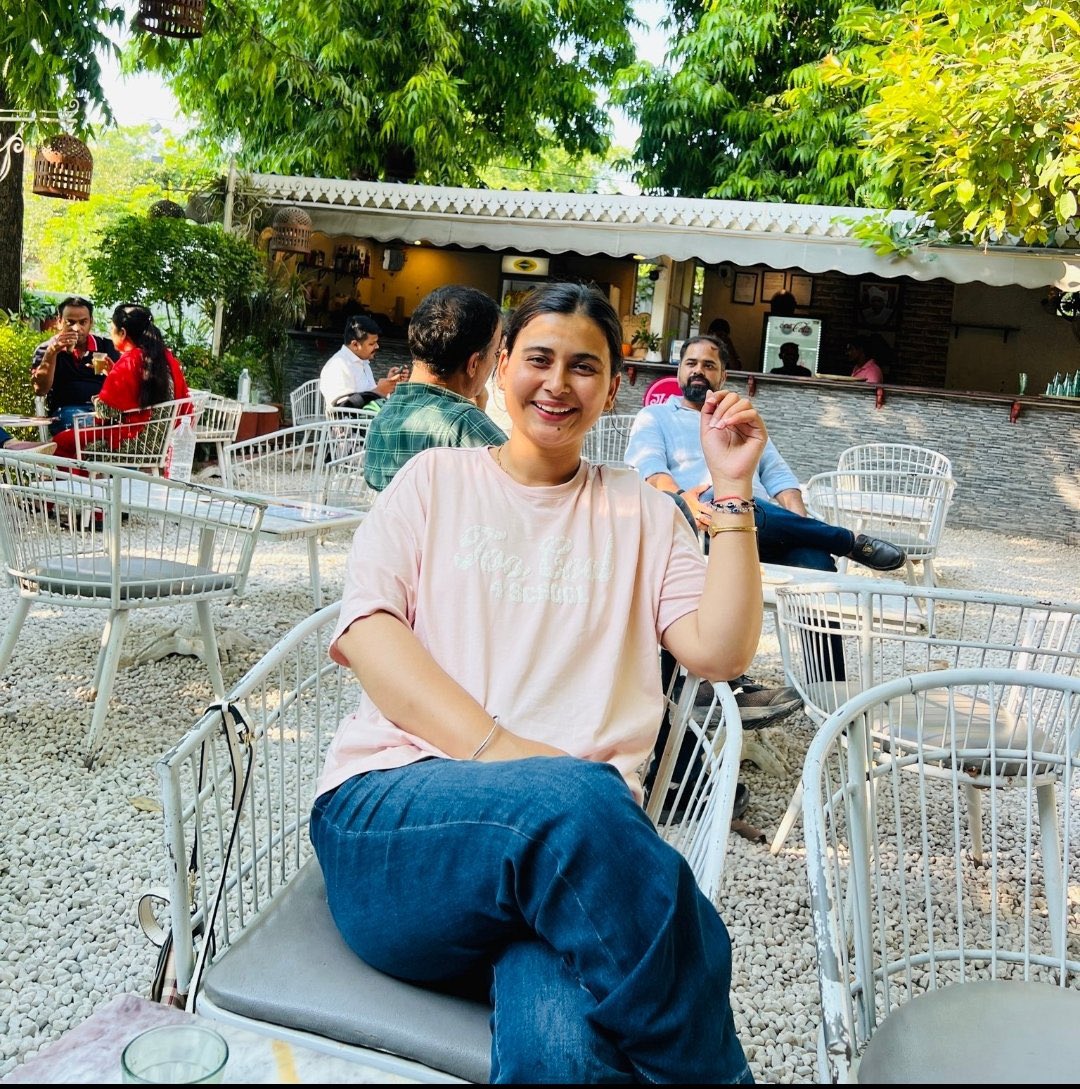 अवतरण दिवस की बहुत बहुत बधाई हो बहन <a href="/AnjuJhang/">Anju choudhary</a> ...🙏❤️
तेजाजी महाराज का आशीर्वाद आप पर सदैव बना रहे..🙏
में ईश्वर से आपके उत्तम स्वास्थ्य की कामना करता हूं ...🧿🙏
<a href="/Durgadudi801/">Durgadudi</a>