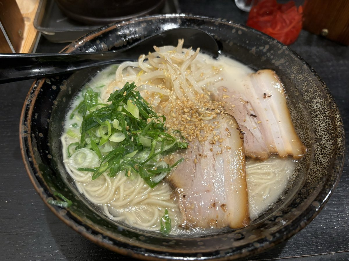 nimopp's tweet photo. #麺や夢中 https://t.co/5sKBSnZdQC