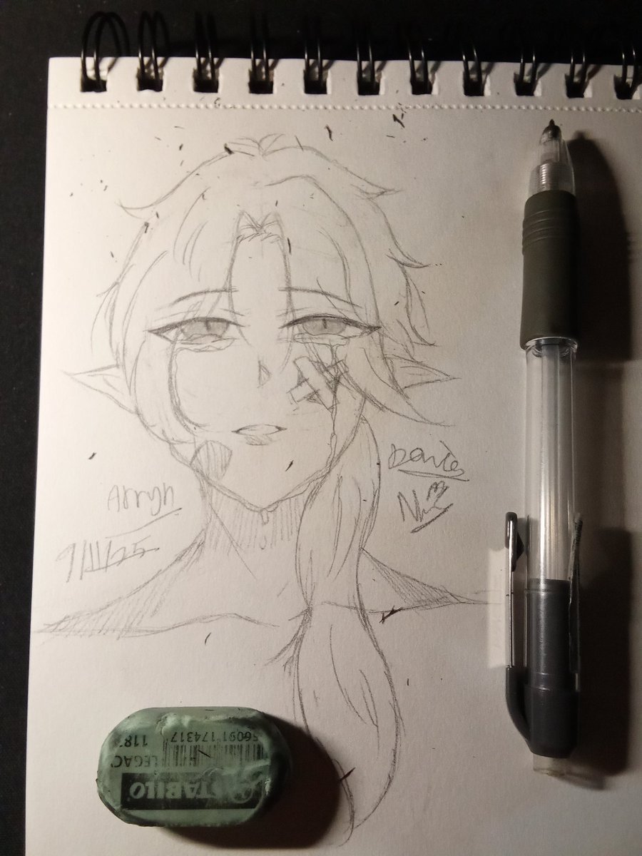 Lol I forgot to post it I'm sorry mama but this is just random sketch😭 for my mama @/arrynhasaki🙂‍↕️