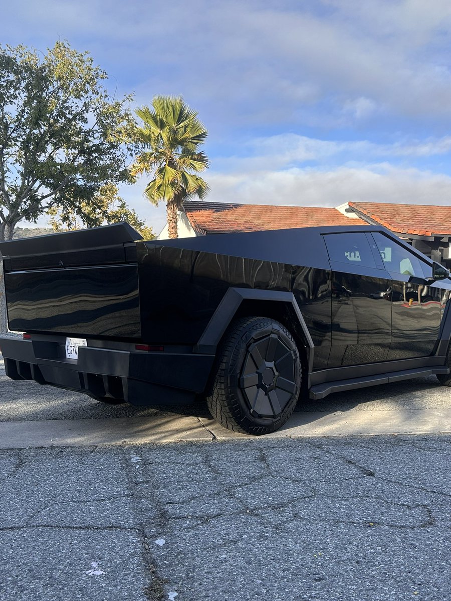 Empire Custom Wraps tweet media