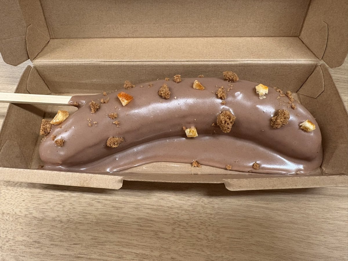 ky_mtdk's tweet photo. 私は一週間でチョコバナナを9本食べて店員に顔を覚えられたりしていました https://t.co/LDQvJm5nOL