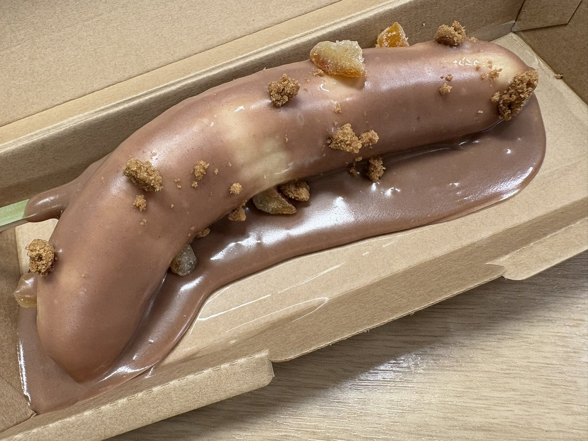ky_mtdk's tweet photo. 私は一週間でチョコバナナを9本食べて店員に顔を覚えられたりしていました https://t.co/LDQvJm5nOL