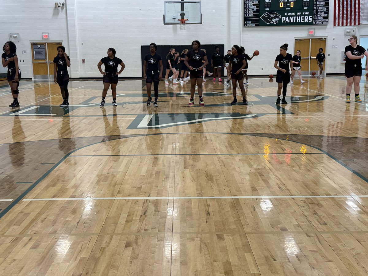 HTLadyHoops's tweet photo. Hard fought game for the Lady Eagles today but the came up short on points but explosive on effort . Continue to follow the Lady Eagles! https://t.co/aGuCz7Svjx