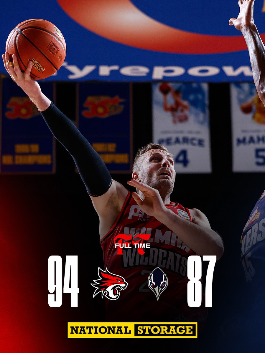 PerthWildcats's tweet image. Record crowd in the house to see the Wildcats W 🗣️