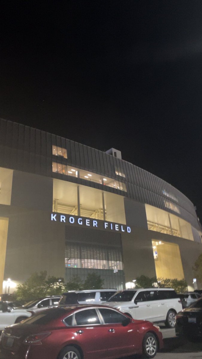 Blue Grass ended early but we got to enjoy AMERICAAAAA 
ggs <a href="/BubRL623/">Brendan Miller</a> <a href="/BlueyRL_/">B L U E Y</a> <a href="/ChippieRl/">chippie</a> <a href="/velo_rl/">velocity</a> 🤠🤠