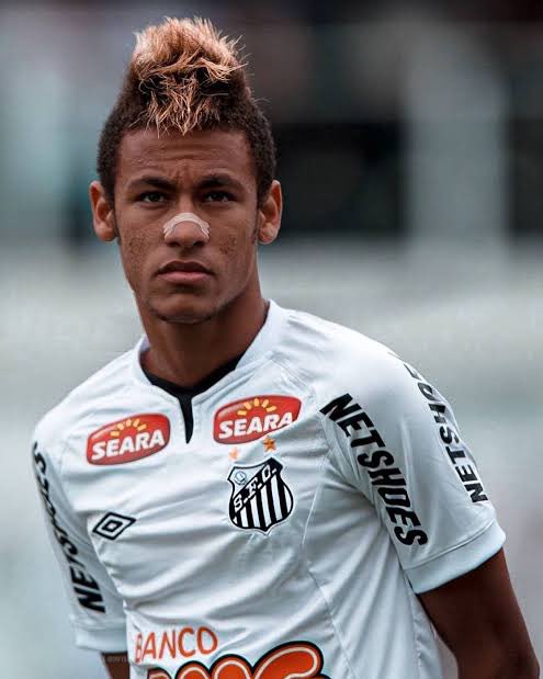 _Quaresmita's tweet image. Esse Neymar aqui teria vergonha de ver o que ele se tornou