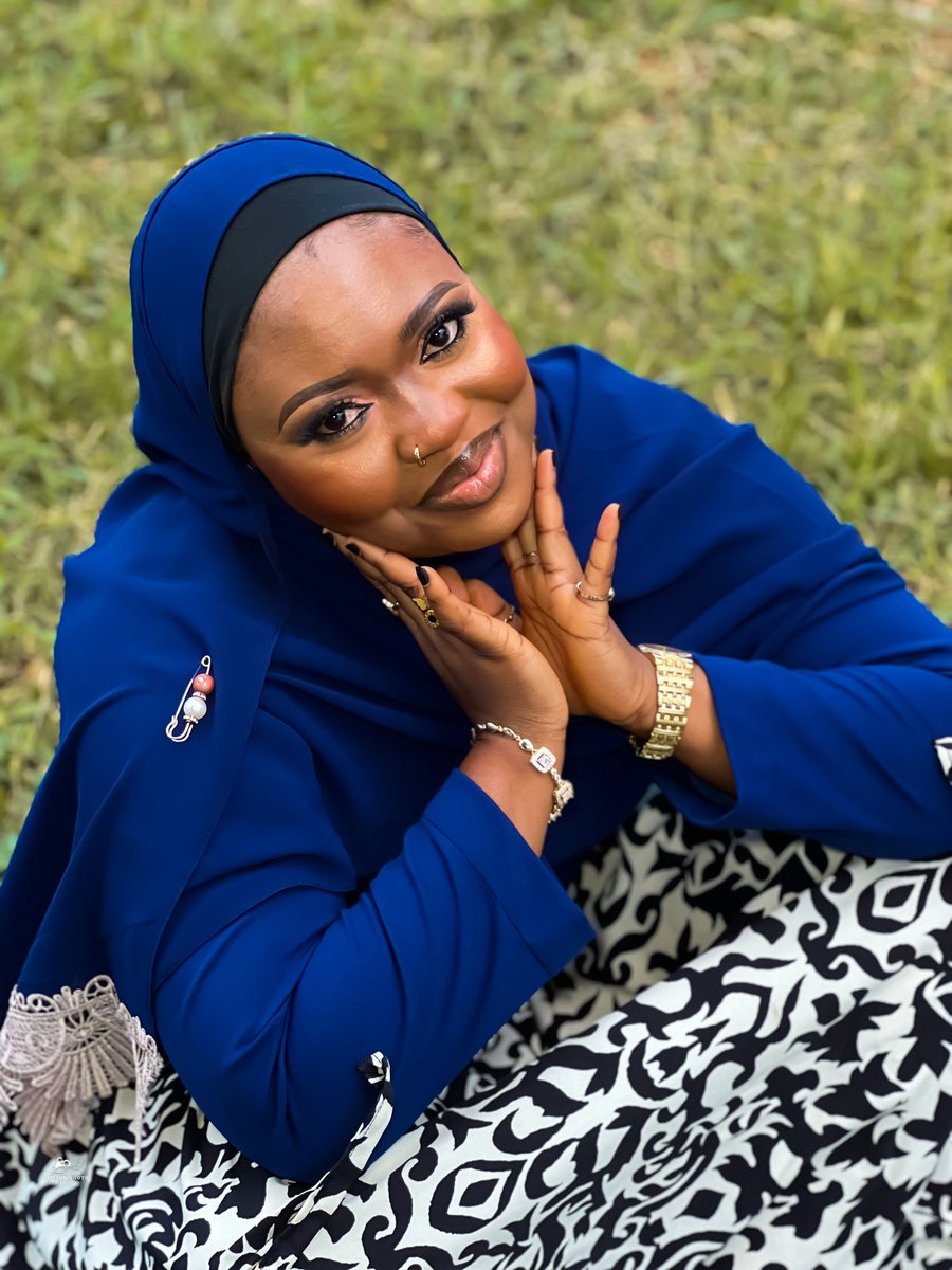 wura_caboodlez's tweet photo. A gentle reminder that God writes the most beautiful stories and mine is still unfolding.

Happy birthday to me. https://t.co/HwDa473MGg
