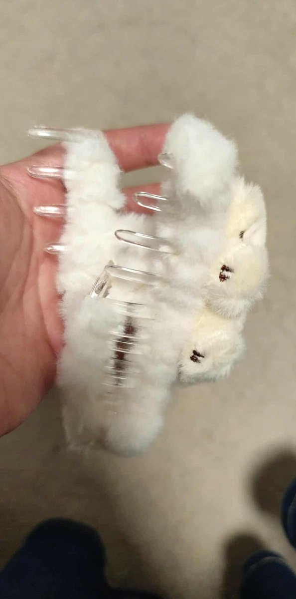 k8xiaoworks's tweet photo. Before and after of the #villion clip :3
Im thinking if i should write the crochet pattern for this 🤔
Oh and i want suggestions for the second villion! I want to repurpose it but idk in wat way yet haha send help https://t.co/RmIUmJIWVU