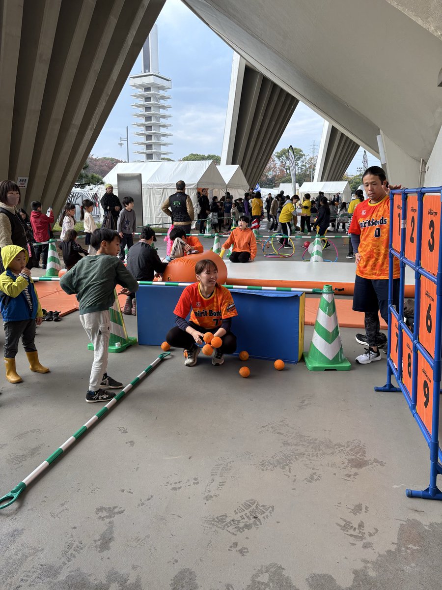 ＼ #スポーツフェスタ 開催中🤸⚾🧑‍🦽／
駒沢オリンピック公園中央広場で開催中!!
スポーツチャレンジコーナーでは複数の種目が体験できます!!
さらに、模擬店や物産展など、美味しいものが盛りだくさんあります!!
ぜひ、お立ち寄りください😆

#setagaya246 #スポーツ #駒沢公園