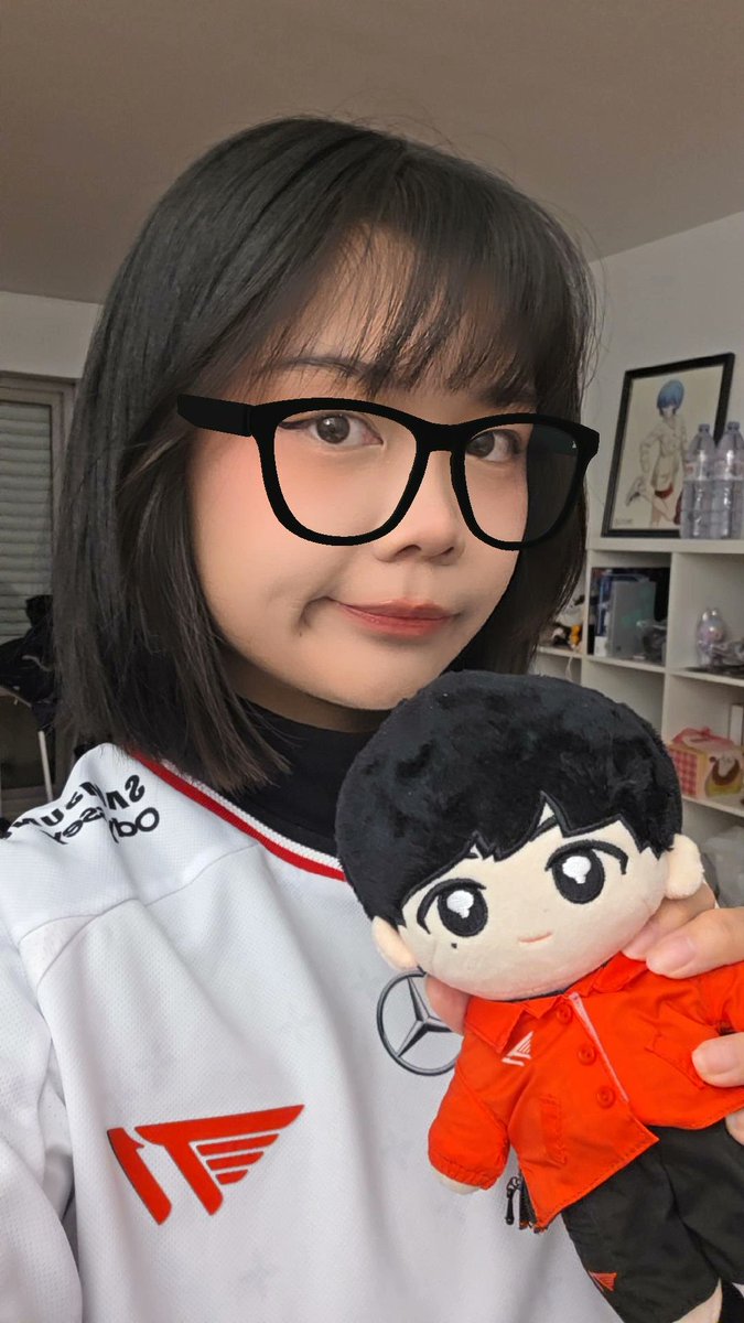 ErainMinhami's tweet image. Réveil à 5h T1 faites en sorte que ce soit worth it svp