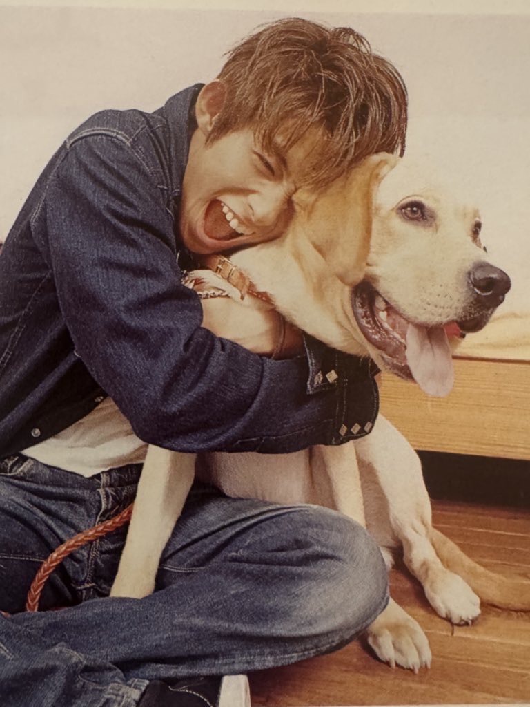 tominagahana's tweet image. そういえば実家で見つけて母と「健くんとブルーかわいすぎる」と興奮した一枚です。
#三宅健