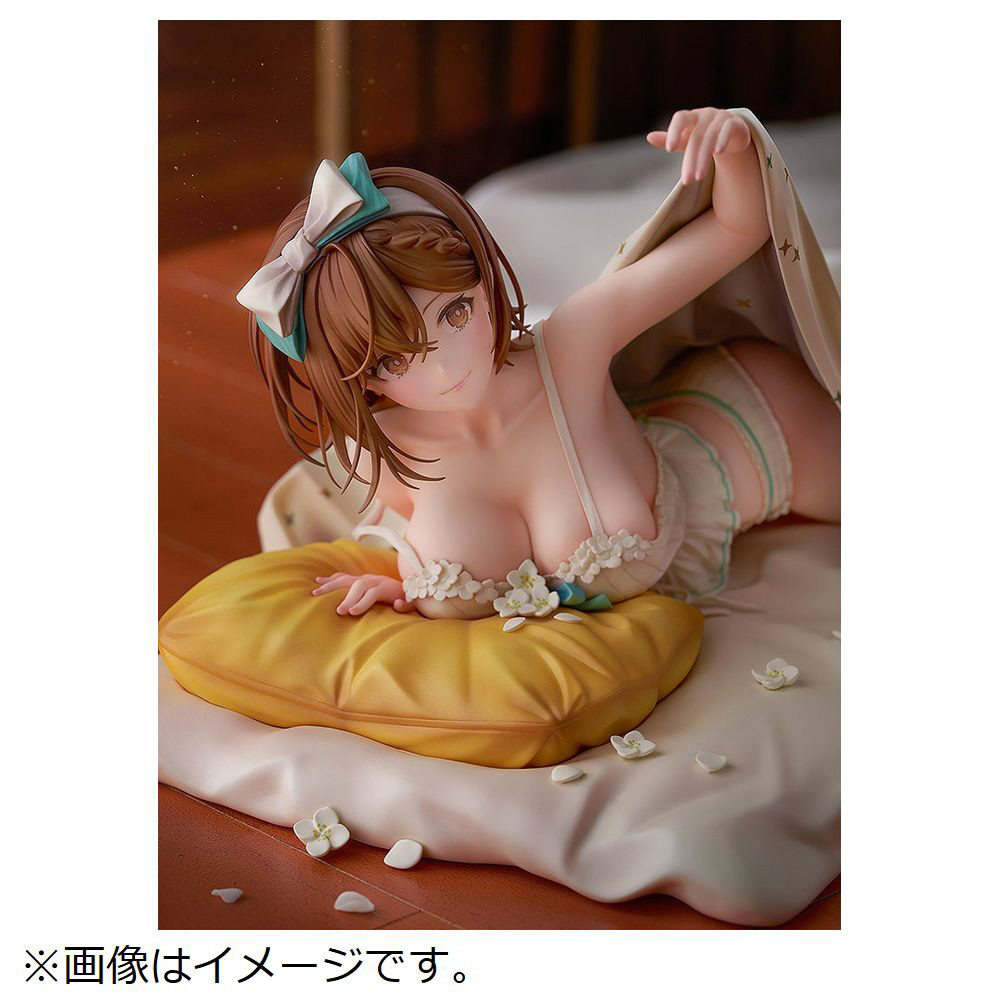 【フィギュア】2026年7月発売‼️

『#ライザのアトリエ2』と『#アズールレーン』のコラボから、ライザ専用着せ替え「夜更かしアルケミスト」が立体化‼️

⏰ご予約期間：2026年1月13日(火)まで‼️

🔻ご予約はこちら🔻
a.sofmap.com/product_detail…
#ライザのアトリエ #アズレン