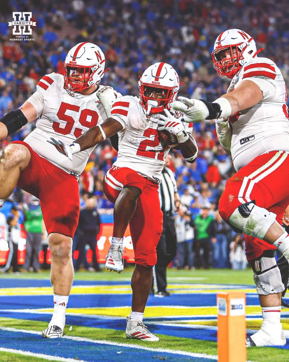 Time for some serious Emmet Johnson Heisman talk 👀

1,131 rushing yards
300 receiving yards
14 Touchdowns