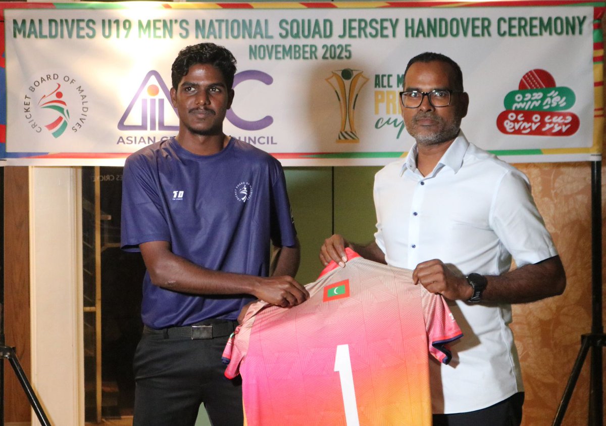 The U19 boys are all set for the <a href="/ACCMedia1/">AsianCricketCouncil</a> U19 Premier Cup in Dubai.
Jersey ceremony was held on Friday with <a href="/SLinMaldives/">Sri Lanka in Maldives</a> HC Excellency M.Rizvi Hassen distributing jerseys to players. Reps of our attire partner <a href="/mibmv/">MaldivesIslamicBank</a> handed jerseys to officials.
#ހިތާއިރޫހުންކުޅޭށެކިރިކެޓް