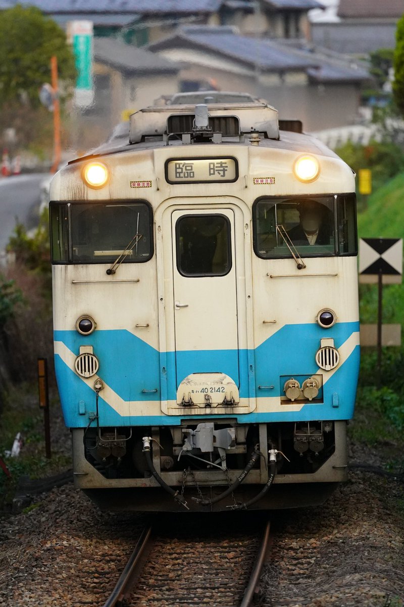 nao_1330's tweet image. 2025年11月8日
にし阿波の花火大会開催に伴う徳島線多客臨時列車 9495D キハ40-2142