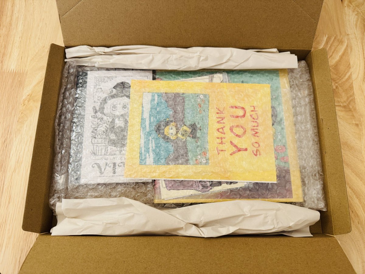 iroka_444's tweet photo. 楽しみにしてたむぎさんの絵本が届きましたー！！🥰

イラストが本当に可愛くて可愛くて‥！
始めたての頃から頑張っている姿を見てたので、メッセージ泣けたぁ🥲

大切な宝物にさせていただきます✨
私に見て欲しくってって連絡くれて本当に嬉しかったですありがとうむぎさん〜😭💓

@mugitoushi https://t.co/uzGRb0ye8C
