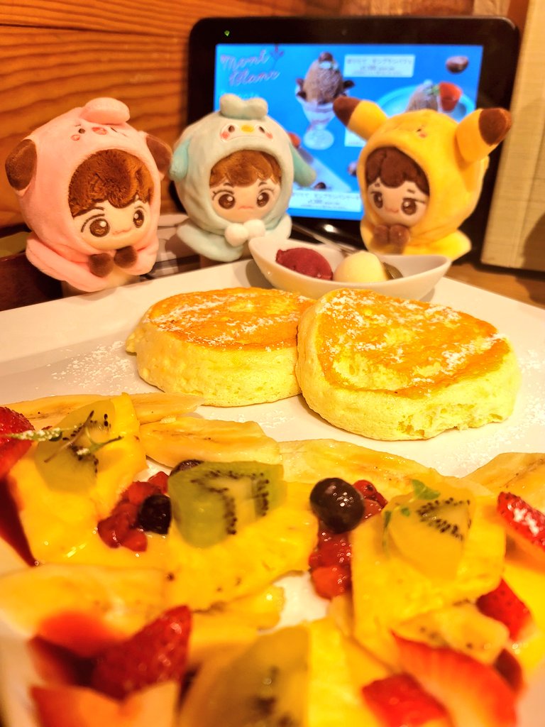 keeptryingakira's tweet photo. 빵케이크 왔어요 ㅋㅋㅋ
#종댕이 #EXO #CHEN #chendoll #exodoll #ぬい撮り #첸 #첸인형 #ぬいと暮らす365日 https://t.co/FOjL9NunVX