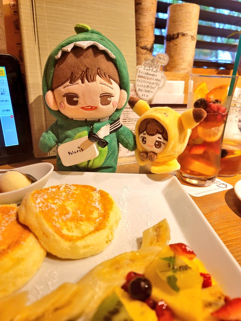 keeptryingakira's tweet photo. 빵케이크 왔어요 ㅋㅋㅋ
#종댕이 #EXO #CHEN #chendoll #exodoll #ぬい撮り #첸 #첸인형 #ぬいと暮らす365日 https://t.co/FOjL9NunVX