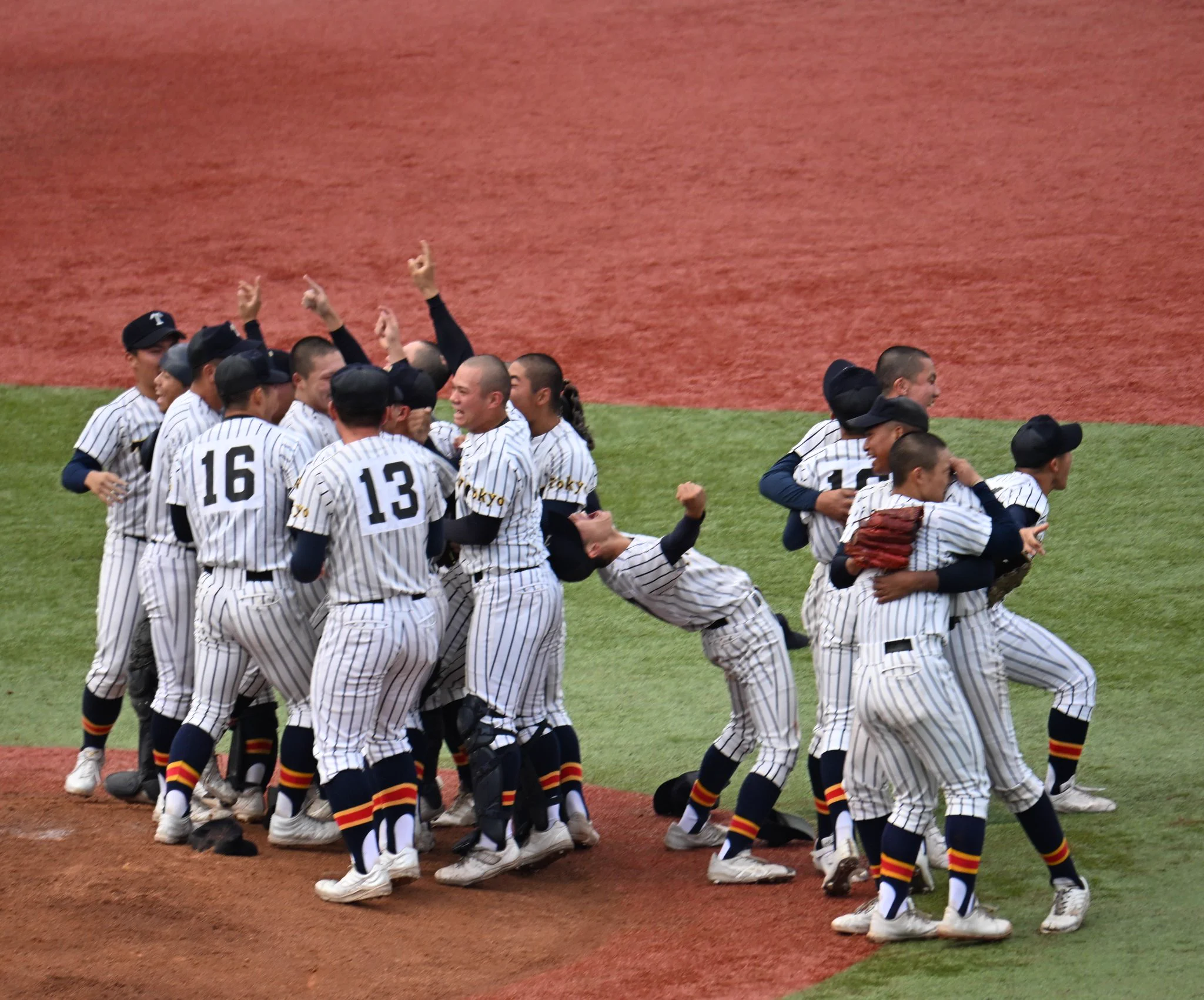 帝京高校、16年ぶり秋季東京大会優勝 関東第一に8-4勝利で甲子園復帰へ